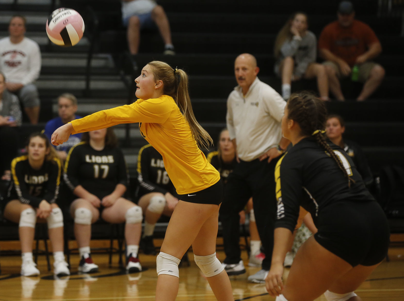 Vball Clear Lake Tri 16